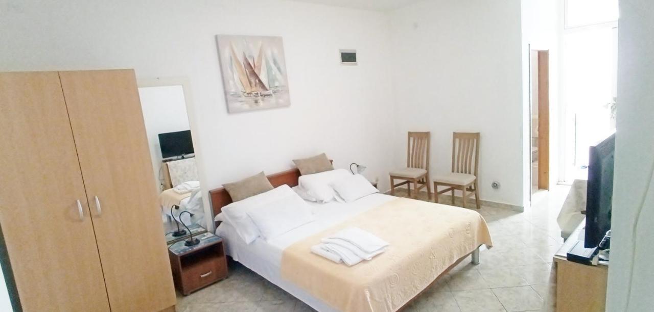 Ava Studio Apartment And Room Ragusa Esterno foto